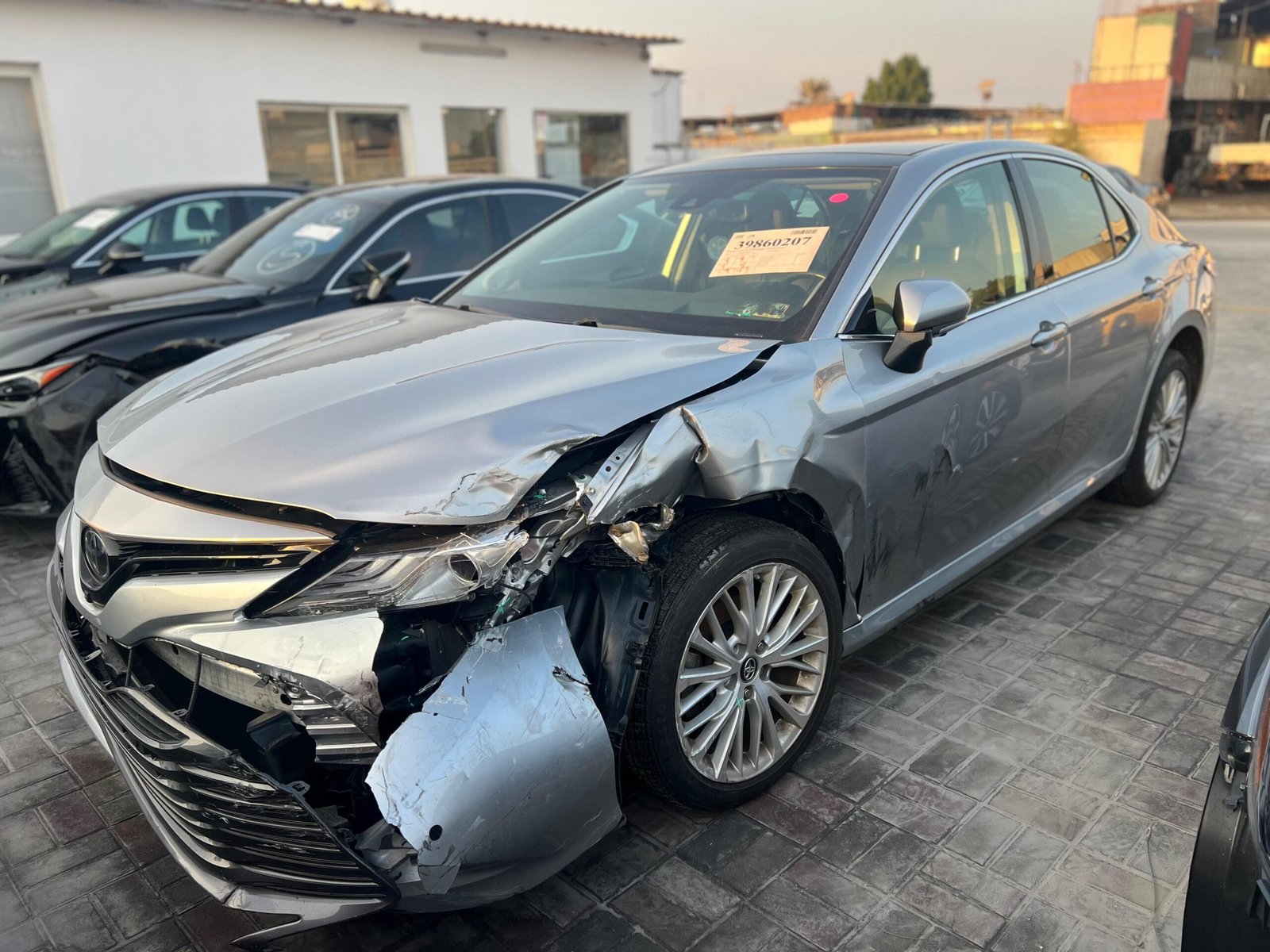 TOYOTA CAMRY XLE