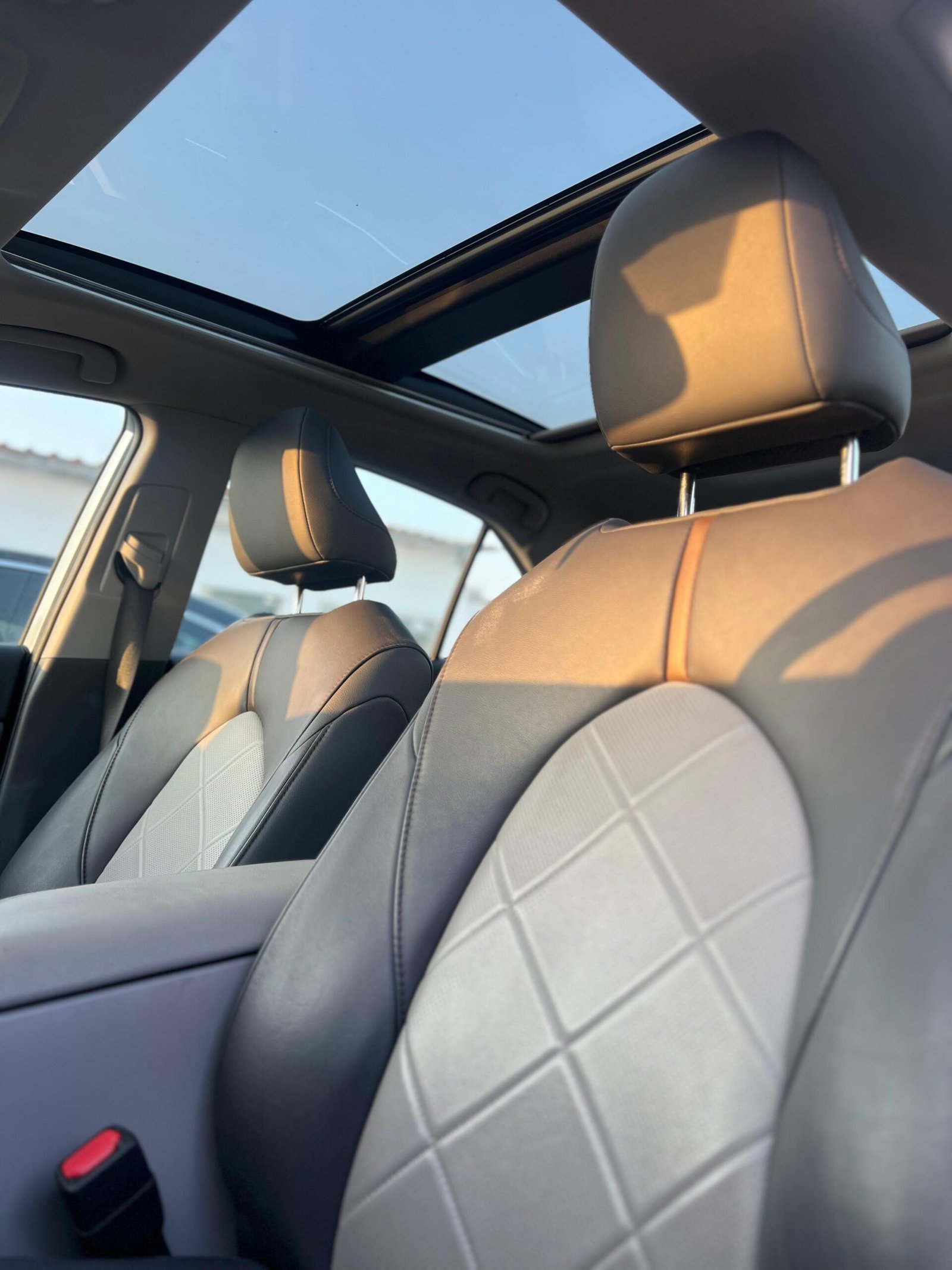 TOYOTA CAMRY XLE