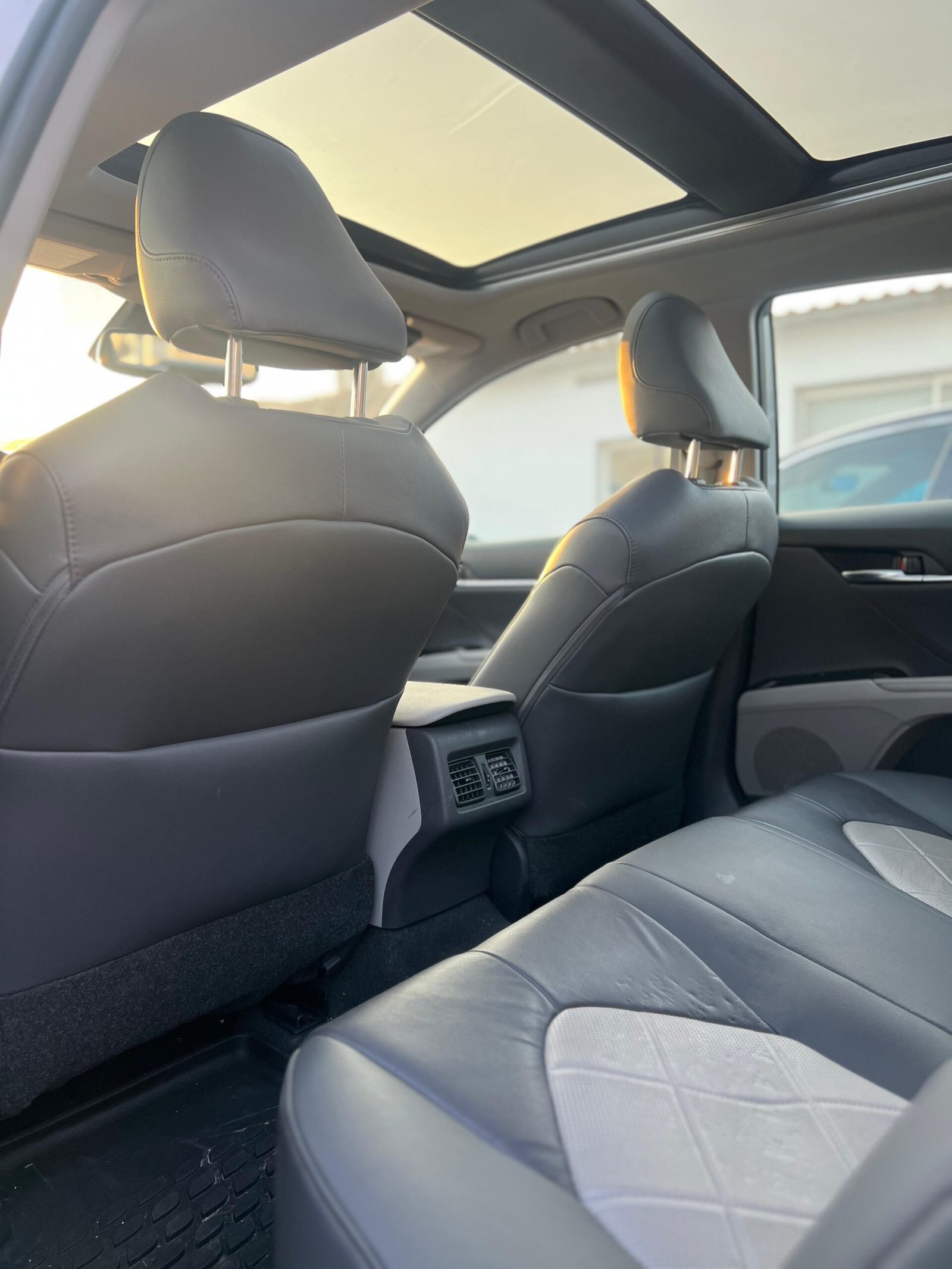 TOYOTA CAMRY XLE