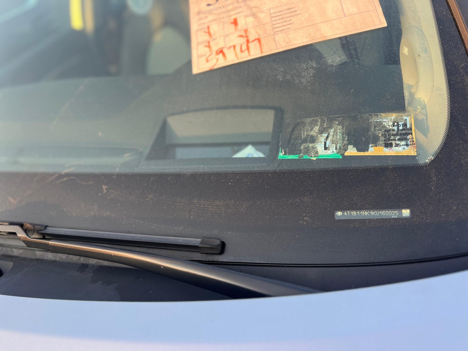 TOYOTA CAMRY XLE